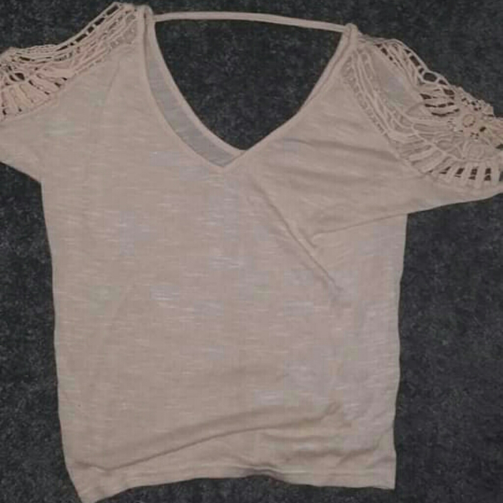 Cream colored Lacy shoulder shirt